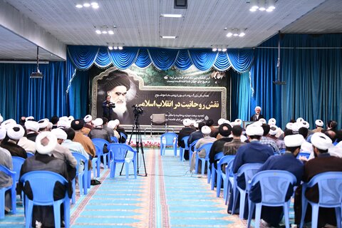 تصاویر/ همایش نقش روحانیت در انقلاب اسلامی در ارومیه