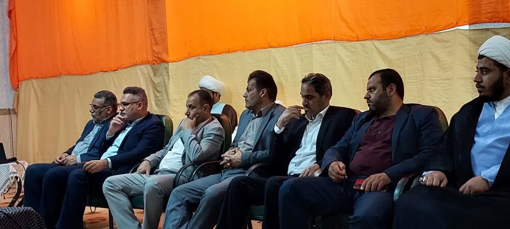 اولین نشست و دورهمی نخبگانی شهرستان هویزه برگزار شد + عکس