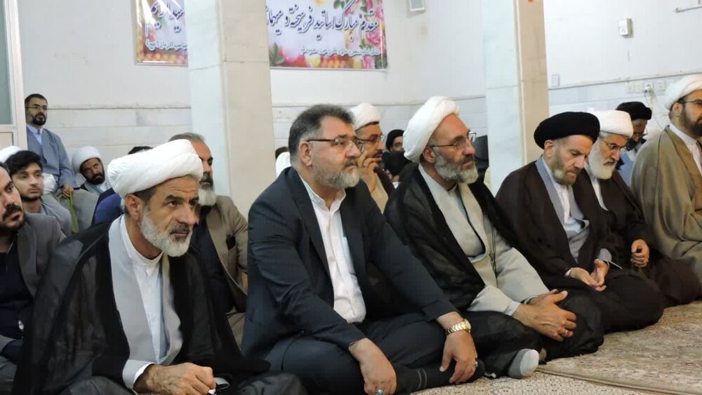 یادواره علما و شهدای روحانی و طلبه الشتر در قم برگزار شد