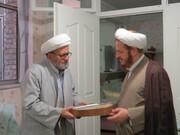 تصاویر/ دیدار مدیر حوزه علمیه خوی با خانواده ۳ شهید روحانی