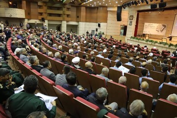 تصاویر/ بزرگداشت امام راحل(ره) و شهیدان قیام ۱۵ خرداد ۴۲ در تبریز