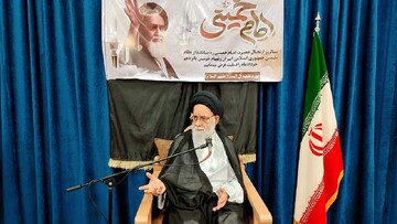 فیلم | گوشه ای  از مراسم سالگرد ارتحال حضرت امام خمینی (ره) در بندرلنگه