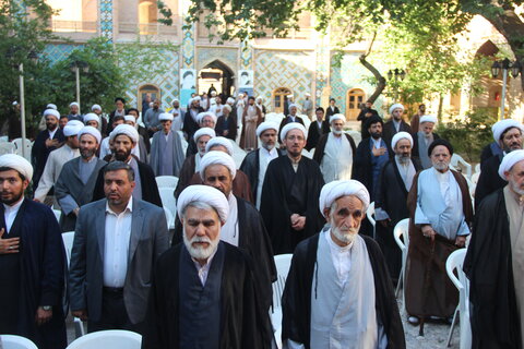 تصاویر / مراسم سالگرد ارتحال حضرت امام خمینی (ره) وقیام 15 خرداد در مدرسه علمیه سردارین قزوین بر گزارشد