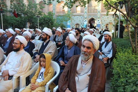 تصاویر / مراسم سالگرد ارتحال حضرت امام خمینی (ره) وقیام 15 خرداد در مدرسه علمیه سردارین قزوین بر گزارشد