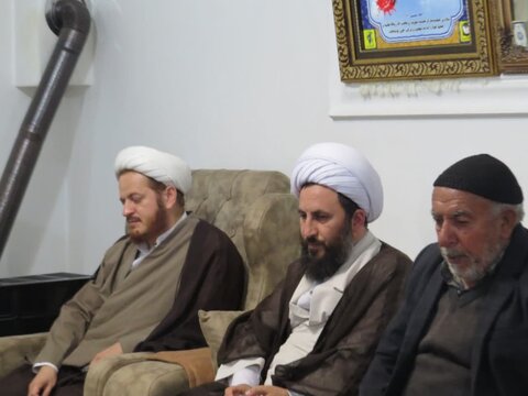 تصاویر/ دیدار مدیر حوزه علمیه خوی با خانواده 3 شهید روحانی