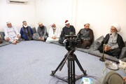 ब्रिटेन में स्थित पाकिस्तान के विभिन्न मतों के उलेमा ने हज़रत आयतुल्लाहिल उज़मा ह़ाफ़िज़ बशीर हुसैन नजफ़ी से मुलाकात की/फोंटों