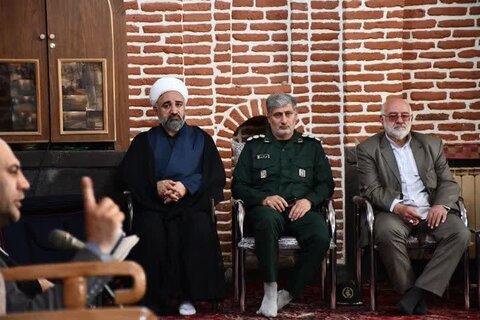 تصاویر/  مراسم گرامیداشت قیام خونین ۱۵ خرداد در مسجد جامع سیدالشهدا خوی