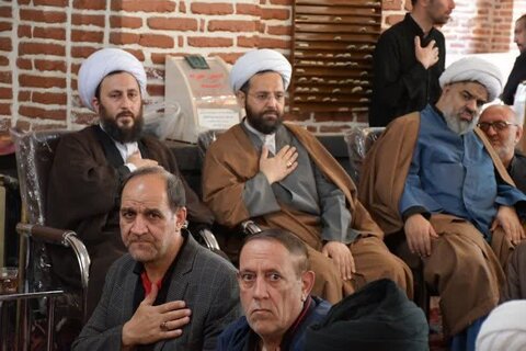 تصاویر/  مراسم گرامیداشت قیام خونین ۱۵ خرداد در مسجد جامع سیدالشهدا خوی