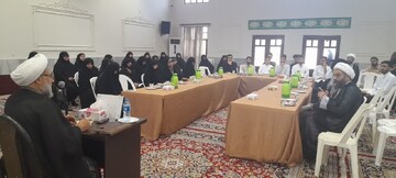 نشست علمی و دیدار آیت‌الله ابوالقاسم علیدوست با طلاب مدرسه علمیه امام خمینی(ره) و مؤسسه آموزش عالی الزهرا (س) گرگان+ عکس و فیلم