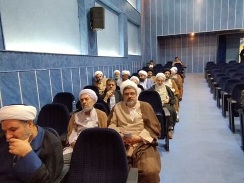 آیین سنگرسپاری مدیریت حوزه علمیه خواهران استان اصفهان