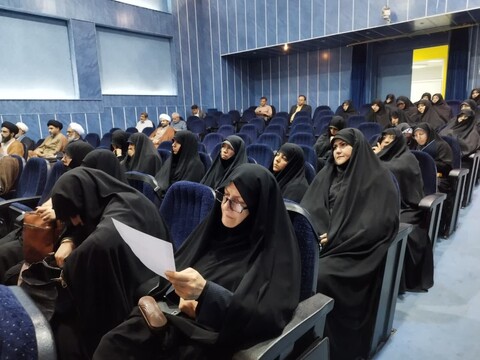 آیین سنگرسپاری مدیریت حوزه علمیه خواهران استان اصفهان