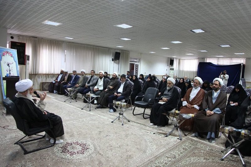 در هیچ مکتبی به اندازه اسلام توصیه پیرامون به تربیت وجود ندارد