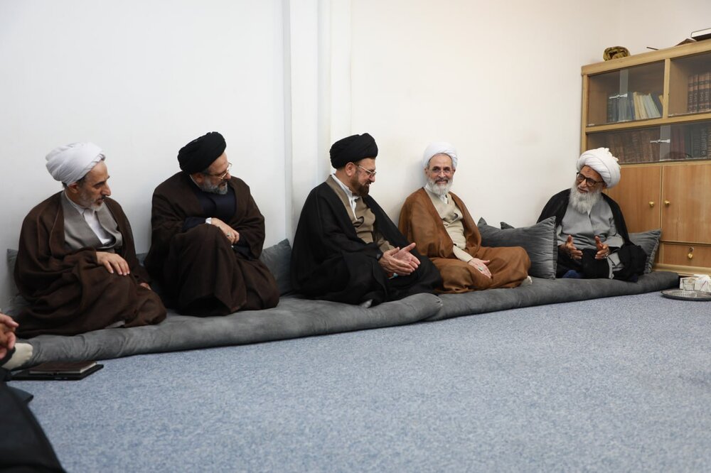 آیت اللہ اعرافی کی نجف اشرف میں آیت اللہ بشیر حسین نجفی سے ملاقات + تصاویر