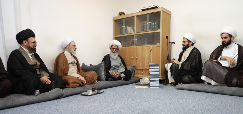 آیت اللہ اعرافی کی نجف اشرف میں آیت اللہ بشیر حسین نجفی سے ملاقات + تصاویر