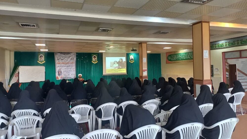 برگزاری کارگاه زیست‌عفیفانه با محوریت "عفاف و حجاب" در مشگین‌شهر