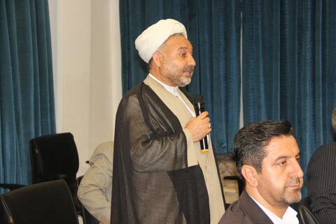 تصاویر / گردهمایی همکاری حوزه های علمیه و آموزش و پرورش با حضور نماینده ولی فقیه در استان قزوین