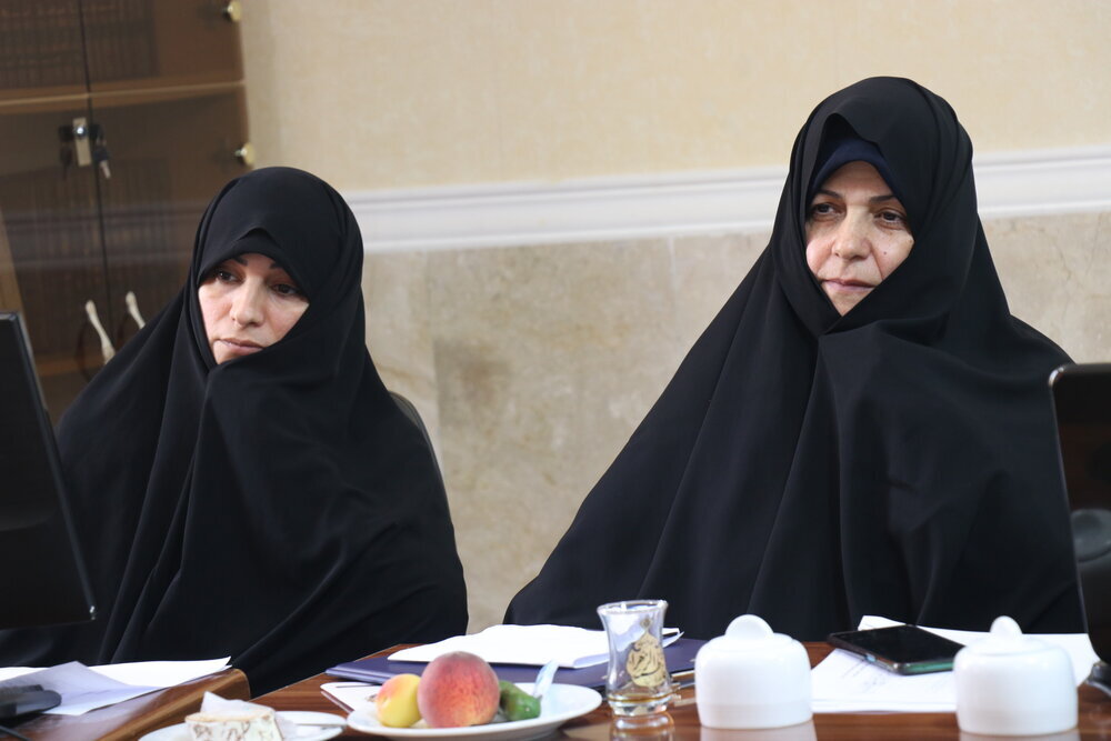 گزارشی از دیدار نمایندگان مردم هرمزگان در مجلس شورای با مدیر حوزه علمیه خواهران استان