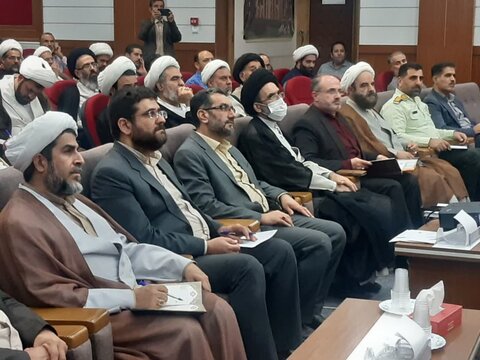 ۱۶ استان قرمز در کاهش نرخ جمعیت داریم ب