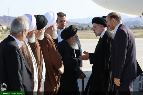 بالصور/ وصول الرئيس الإيراني إلى محافظة أذربيجان الشرقية