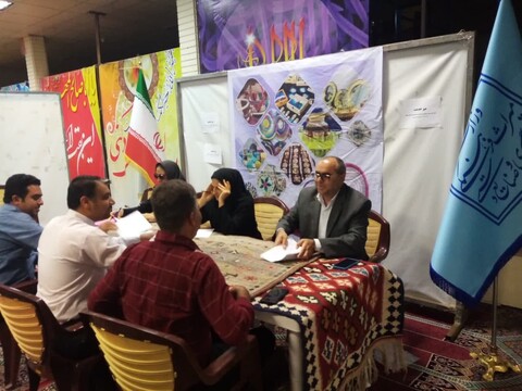 برپایی میز خدمت در مصلی های جمعه استان بوشهر