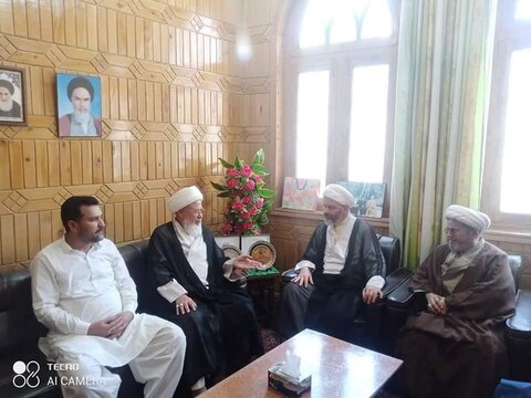علامہ ڈاکٹر شبیر حسن میثمی کی سکردو میں امام جمعہ جامع مسجد امامیہ سکردو سے ملاقات‎‎