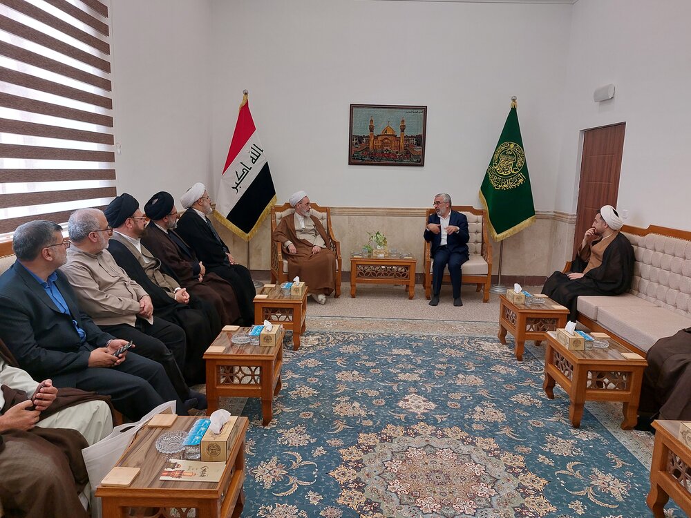 دیدار مدیر حوزههای علمیه با تولیت عتبه مقدسه علویه