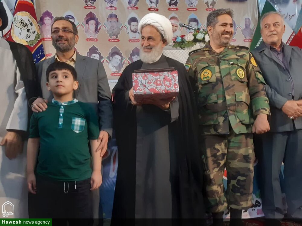 یادواره ۲۷ شهید روستای رحق برگزار شد +عکس