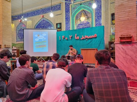 نشست حلقات صالحین ویژه نوجوانان در مسجد آیت الله شفیعی
