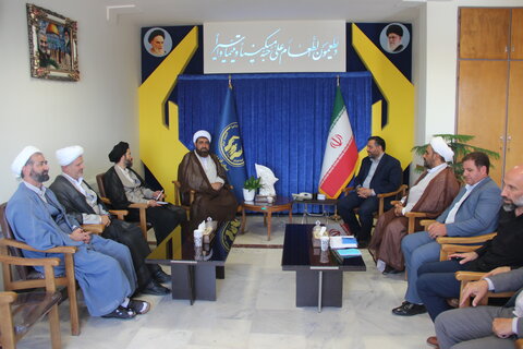 تصاویر / دیدار مدیر حوزه علمیه استان قزوین با مدیر کل کمیته امداد امام خمینی (ره) استان قزوین