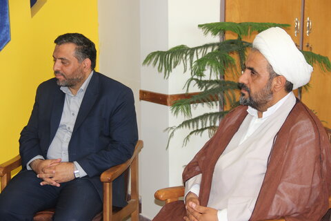 تصاویر / دیدار مدیر حوزه علمیه استان قزوین با مدیر کل کمیته امداد امام خمینی (ره) استان قزوین