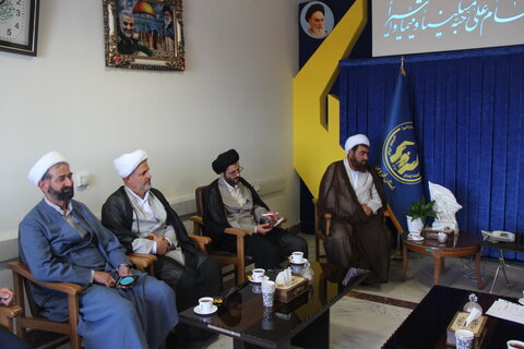 تصاویر / دیدار مدیر حوزه علمیه استان قزوین با مدیر کل کمیته امداد امام خمینی (ره) استان قزوین