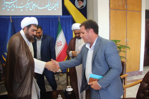 تصاویر / دیدار مدیر حوزه علمیه استان قزوین با مدیر کل کمیته امداد امام خمینی (ره) استان قزوین