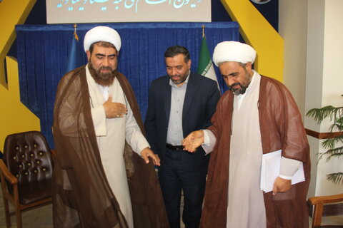 تصاویر / دیدار مدیر حوزه علمیه استان قزوین با مدیر کل کمیته امداد امام خمینی (ره) استان قزوین