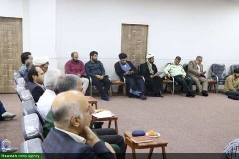 بالصور/ اجتماع أعضاء  مجلس الثقافة العامة في محافظة خوزستان