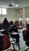 بازدید معاون آموزش حوزه علمیه خواهران استان مرکزی از نحوه برگزاری امتحانات