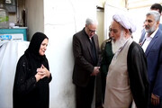 حضور امام جمعه کرمانشاه در منزل شهید مدافع امنیت