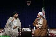 بالصور/ أمين عام مجلس علماء الهند يلتقي بآية الله الأعرافي بمدينة قم المقدسة