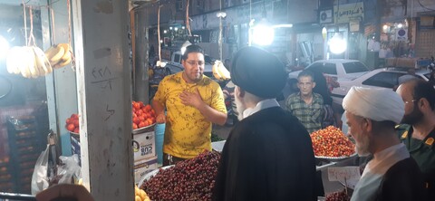 حضور صمیمی نماینده ولی فقیه خوزستان در جمع اهالی و کسبه بازار شوشتر