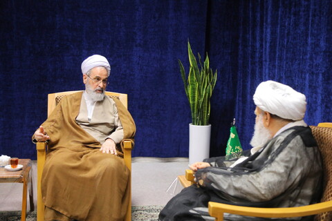 تصاویر / دیدار آیت الله اعرافی با آیت الله کریمی جهرمی