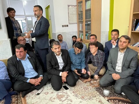 تصاویر/ نشست نماینده  ولی فقیه در استان  اردبیل با اقشار مختلف مردم بیله سوار