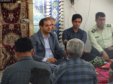 تصاویر/ حضور امام جمعه و مسئولین چهاربرج در روستای کردکندی