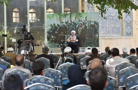 تصاویر| همایش بزرگداشت علامه صدرالمتألهین ملاصدرا شیرازی در مدرسه علمیه خان شیراز