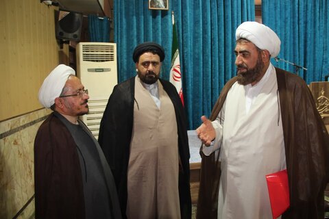 تصاویر / دیدار مسئولین مرکز زبان حوزه علمیه قم با مدیر حوزه علمیه استان قزوین