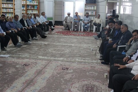 تصایر/ جلسه هماهنگی بازسازی و تعمیرات مساجد آسیب دیده از زلزله خوی