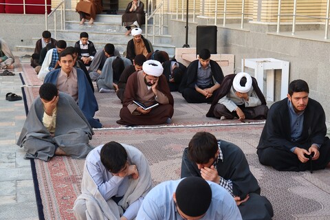 تصاویر/  مراسم برگزاری زیارت آل یاسین در مدرسه علمیه امام خامنه ای ارومیه