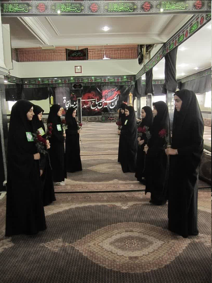 از برگزاری اجتماع ۵۰۰ نفره بانوان روستا تا تهیه ۲۴ وعده غذایی برای زائران اربعین