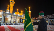 तस्वीरें / इमाम मुहम्मद तकी (अ) की शहादत के अवसर पर काज़मैन का हरम काले कपड़ो से ढक दिया गया