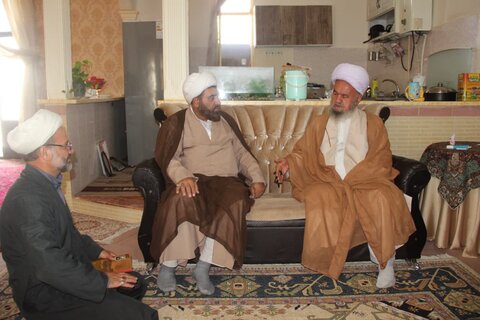 تصاویر / دیدار مدیر حوزه علمیه استان قزوین با روحانیون