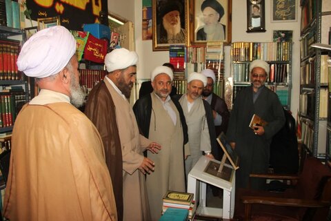 تصاویر / دیدار مدیر حوزه علمیه استان قزوین با روحانیون