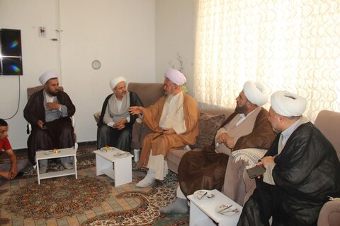 تصاویر / دیدار مدیر حوزه علمیه استان قزوین با روحانیون